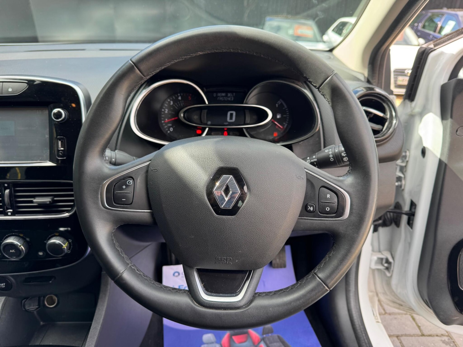 Used Renault Clio 2018 for sale - 78018781: Photo 28