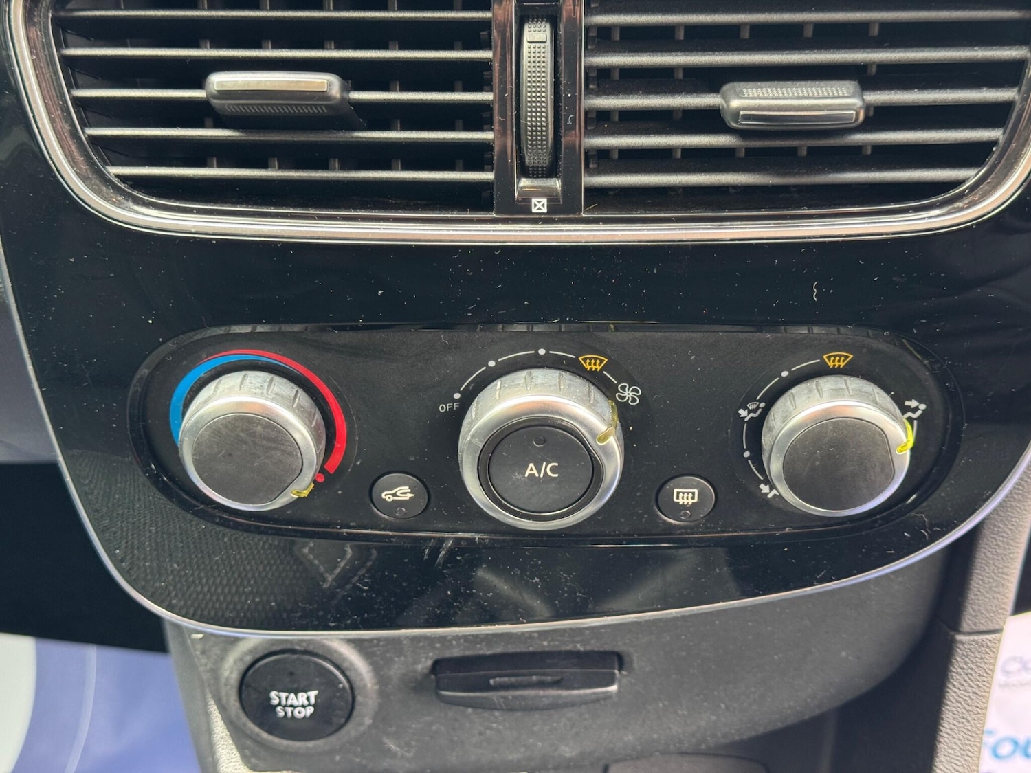 Used Renault Clio 2018 for sale - 78018781: Photo 34