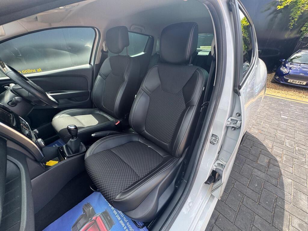 Used Renault Clio 2019 for sale - 76388366: Photo 15