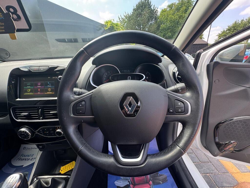 Used Renault Clio 2019 for sale - 76388366: Photo 22