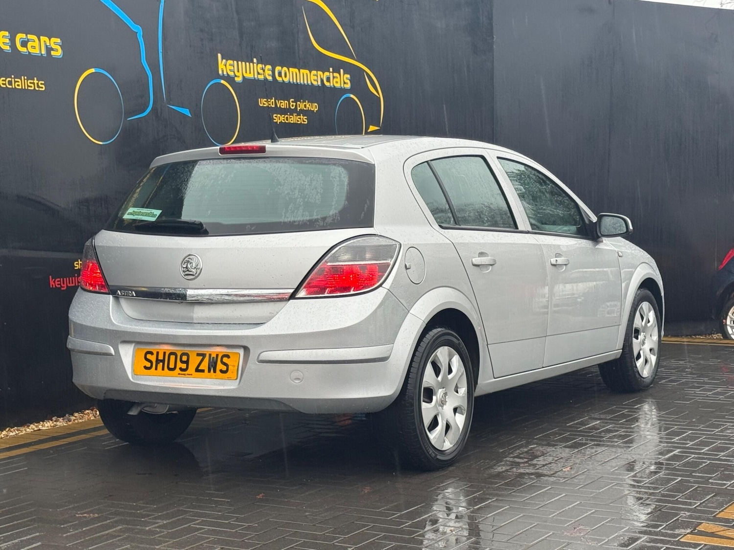Used Vauxhall Astra 2009 for sale - 77191741: Photo 5