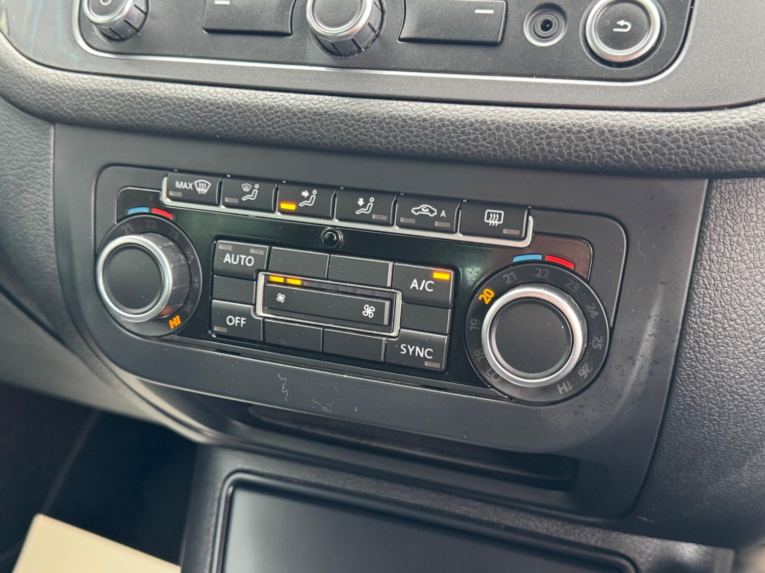 Used Volkswagen Tiguan 2015 for sale - 78007121: Photo 33