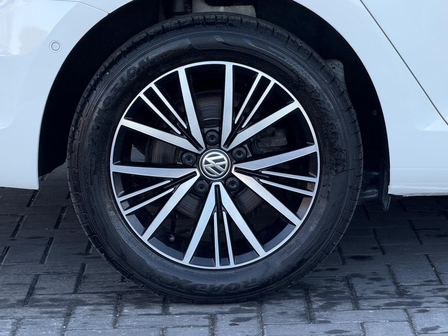 Used Volkswagen Golf 2017 for sale - 77015910: Photo 10