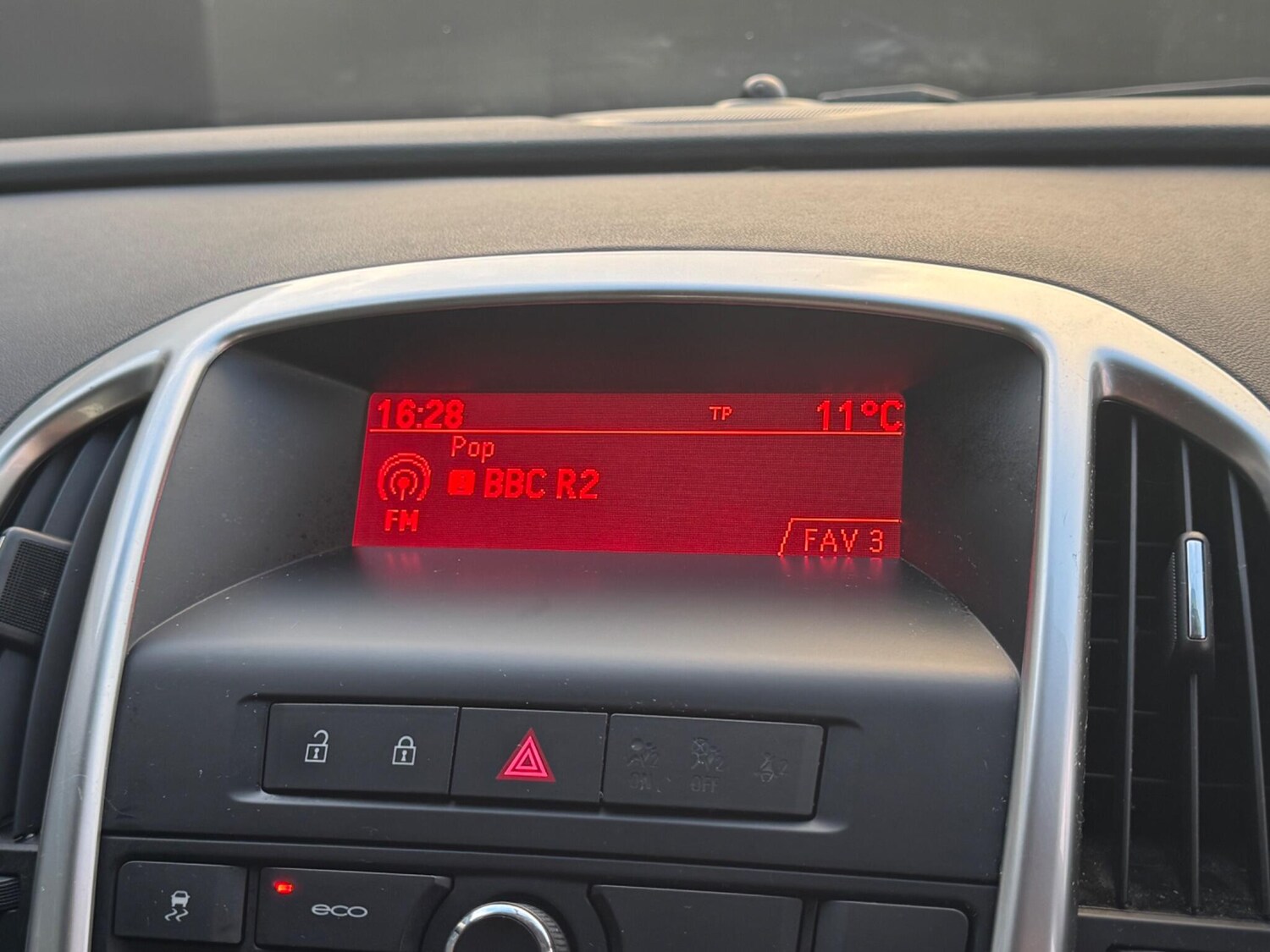 Used Vauxhall Astra for sale - 77468458: Photo 23