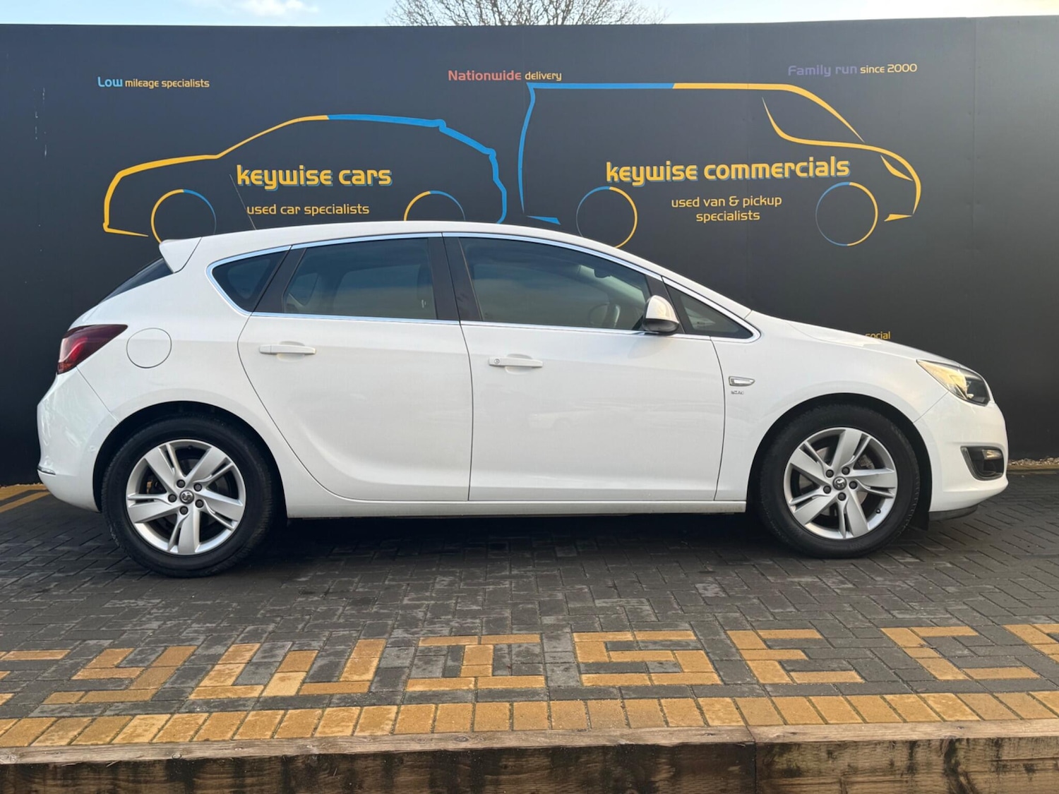 Used Vauxhall Astra for sale - 77468458: Photo 5