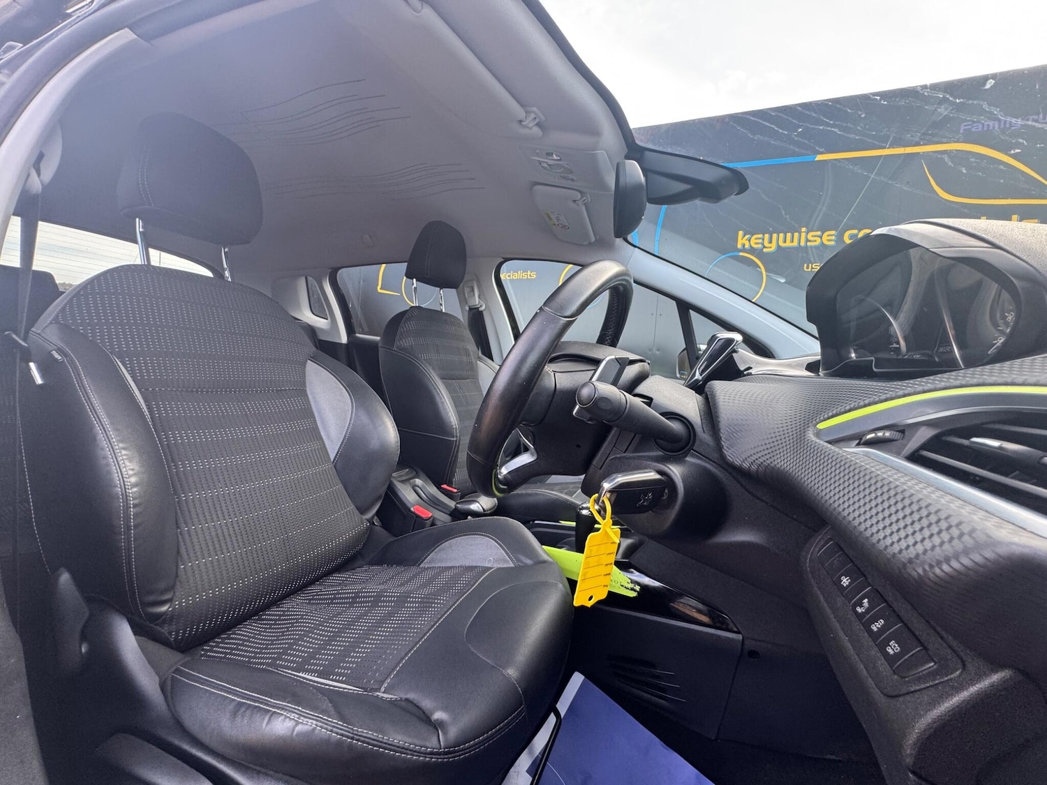 Used Peugeot 2008 2015 for sale - 77838984: Photo 20