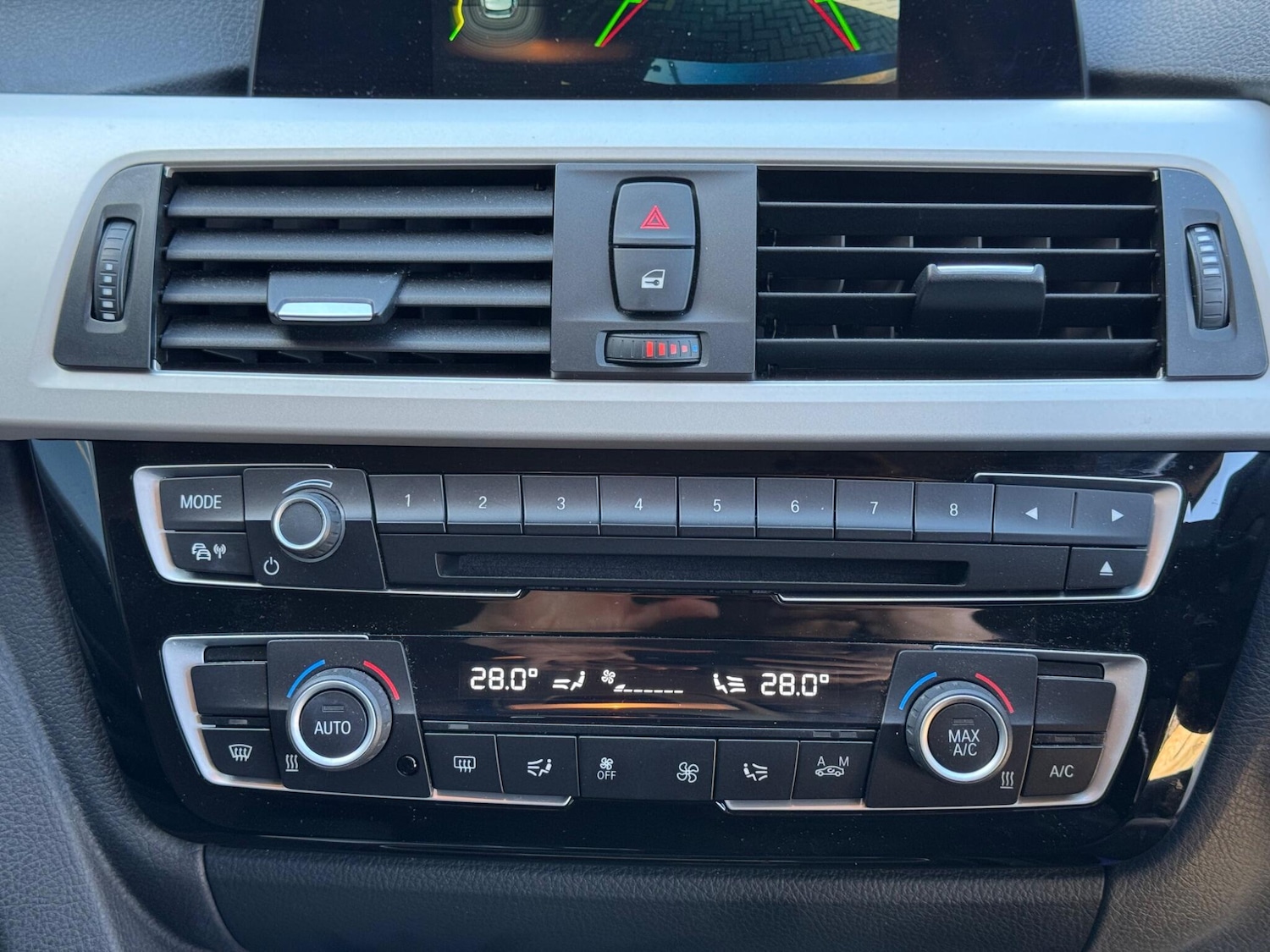 Used BMW 3 Series 2018 for sale - 78019360: Photo 32