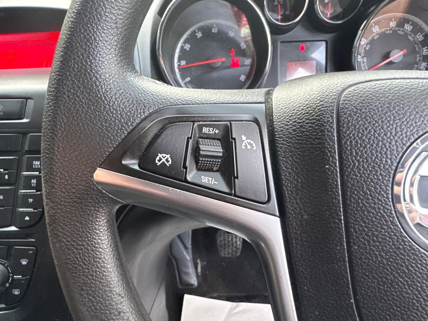 Used Vauxhall Astra 2013 for sale - 76498888: Photo 28