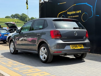 Used Volkswagen Polo 2016 for sale - 78676255: Photo