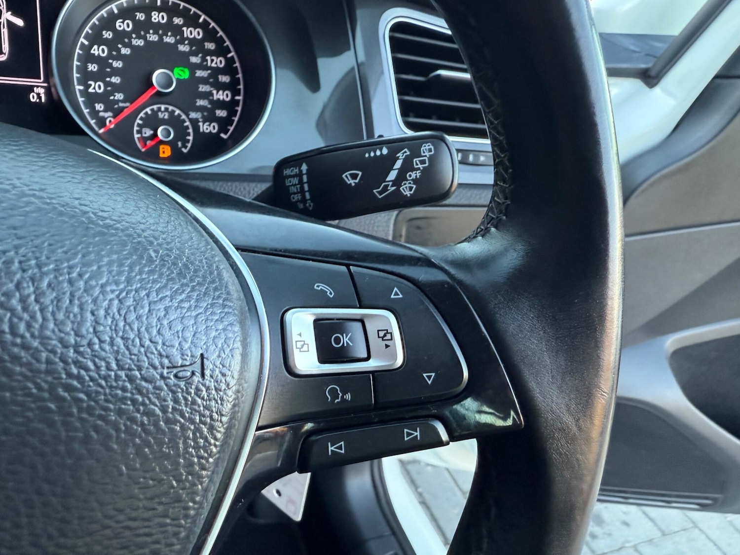 Used Volkswagen Golf 2017 for sale - 76658145: Photo 24