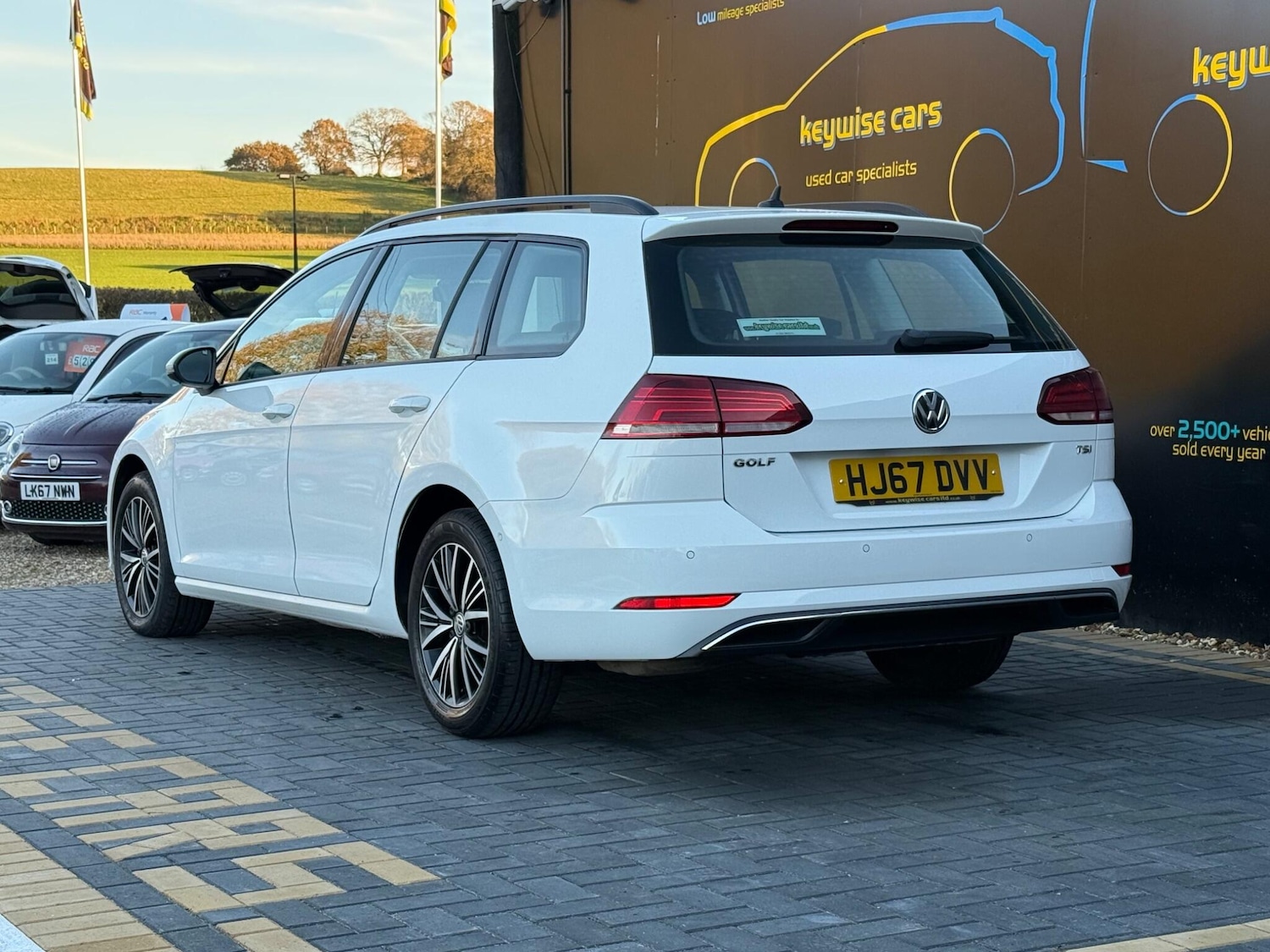 Used Volkswagen Golf 2017 for sale - 76658145: Photo 3