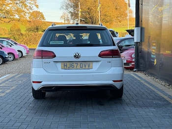 Used Volkswagen Golf 2017 for sale - 76658145: Photo