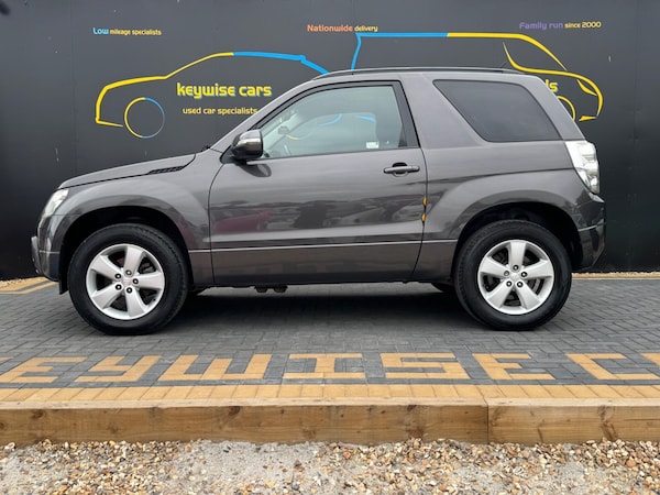 Used Suzuki Grand Vitara 2011 for sale - 76239482: Photo 2