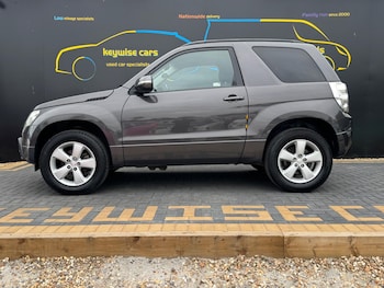 Used Suzuki Grand Vitara 2011 for sale - 76239482: Photo 2