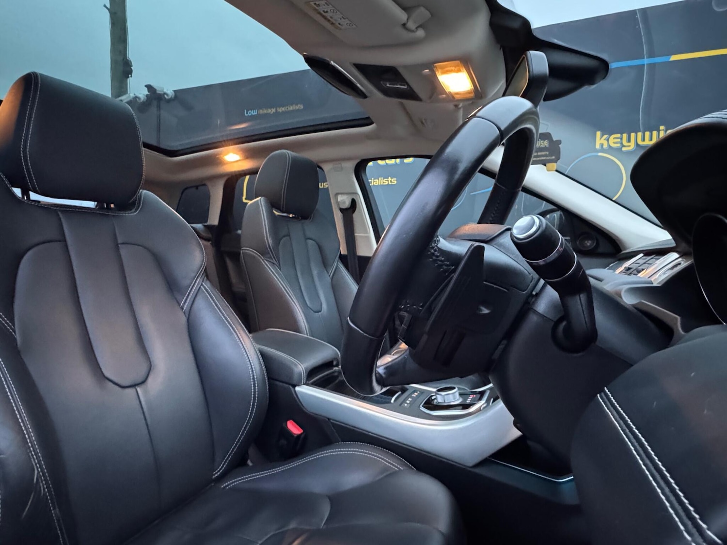 Used Land Rover Range Rover Evoque 2011 for sale - 76714904: Photo 11