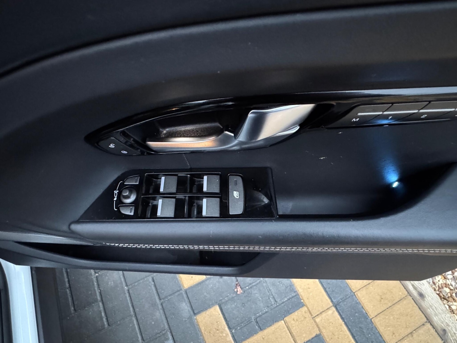 Used Land Rover Range Rover Evoque 2011 for sale - 76714904: Photo 16