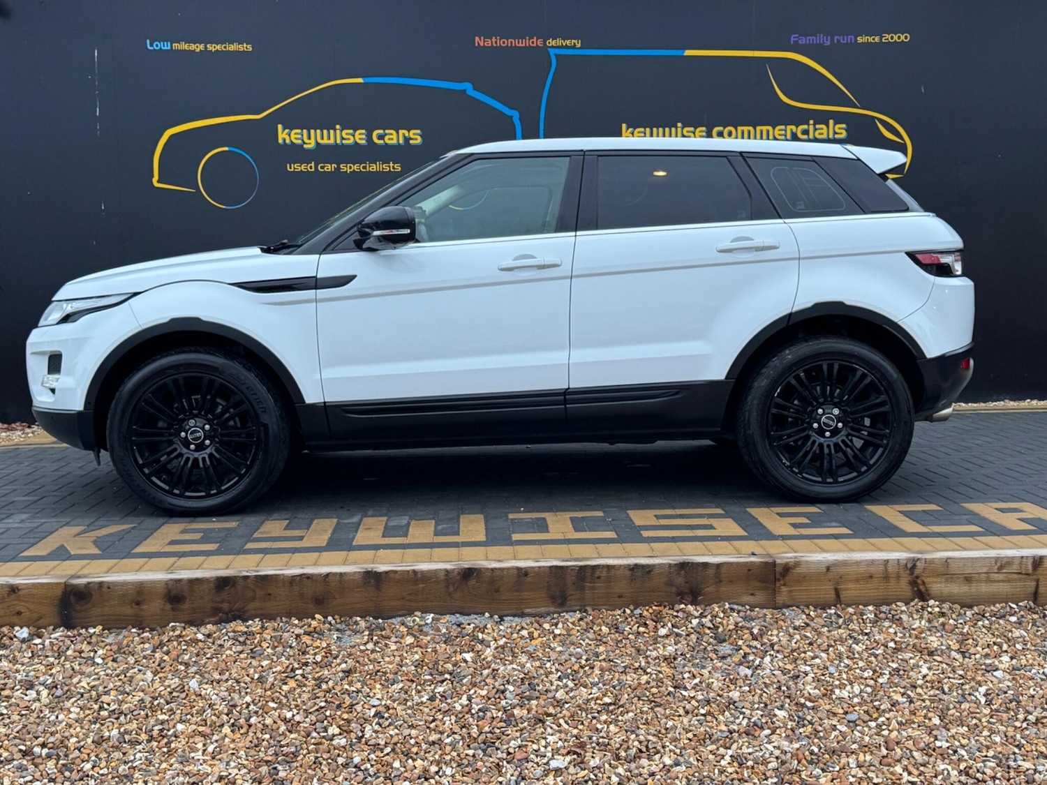 Used Land Rover Range Rover Evoque 2011 for sale - 76714904: Photo 2