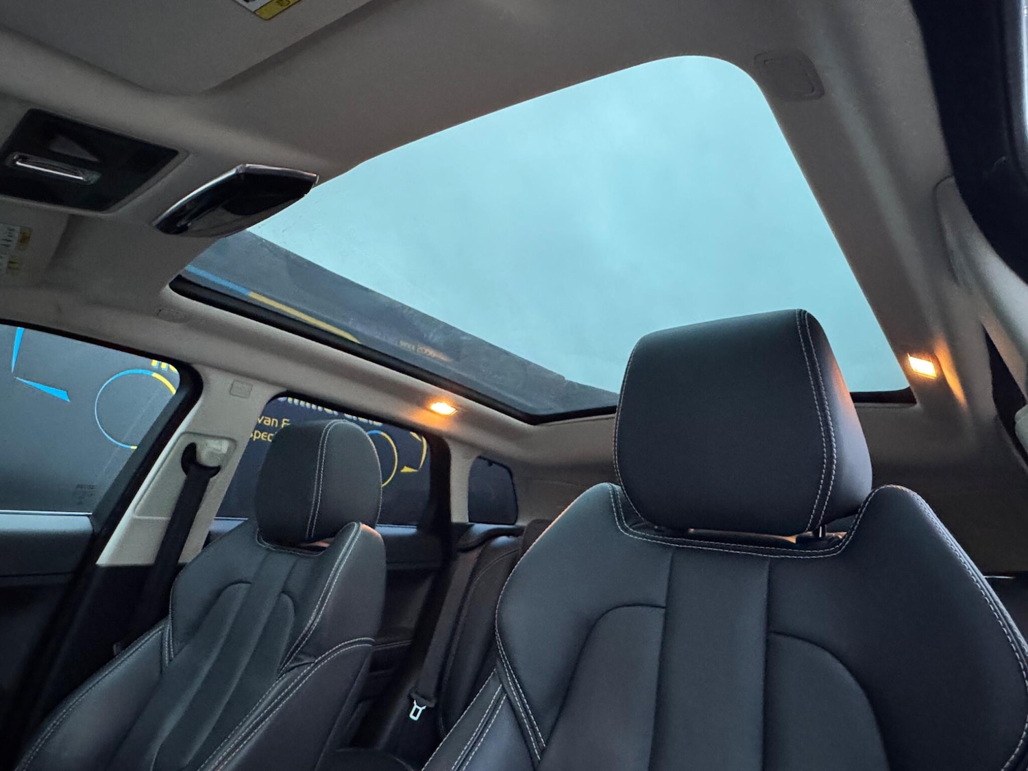 Used Land Rover Range Rover Evoque 2011 for sale - 76714904: Photo 29