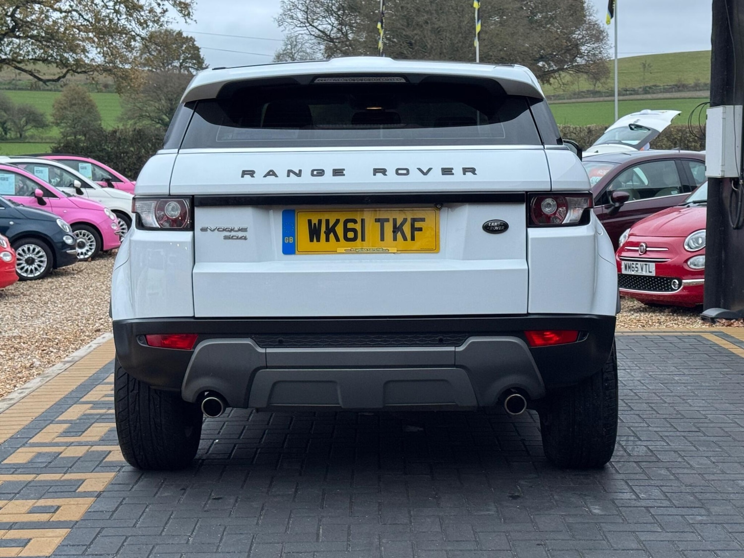 Used Land Rover Range Rover Evoque 2011 for sale - 76714904: Photo 4