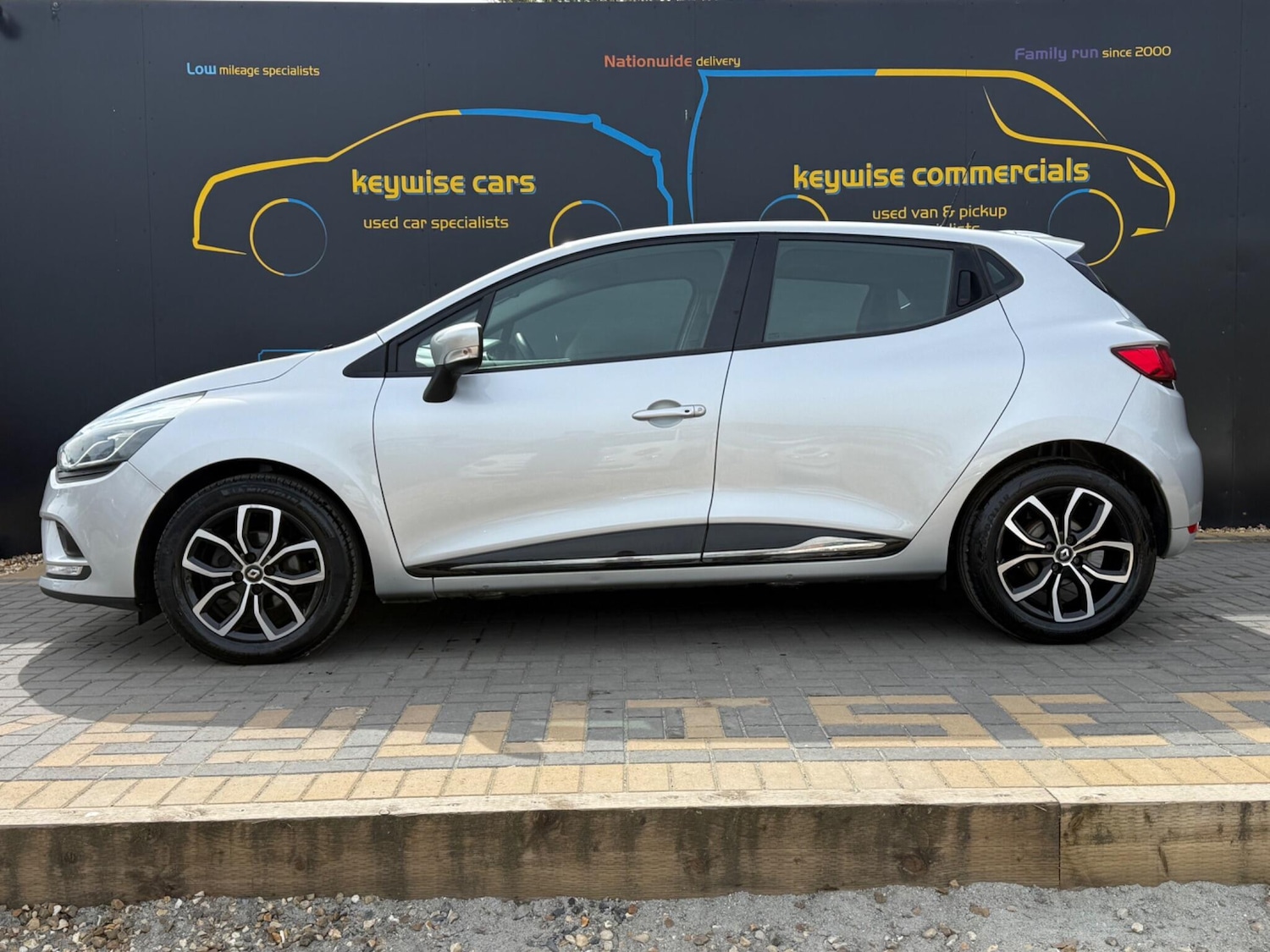 Used Renault Clio 2026 for sale - 78204282: Photo 2