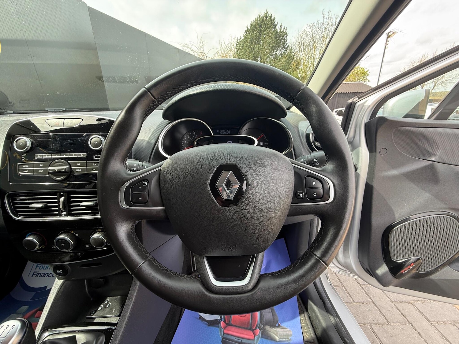 Used Renault Clio 2026 for sale - 78204282: Photo 27