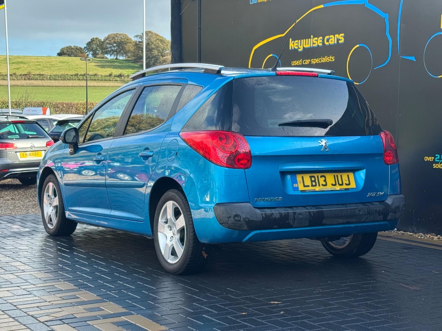 Used Peugeot 207 2013 for sale - 76996012: Photo 3