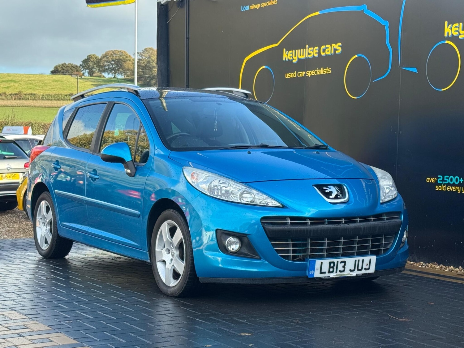 Used Peugeot 207 2013 for sale - 76996012: Photo 9