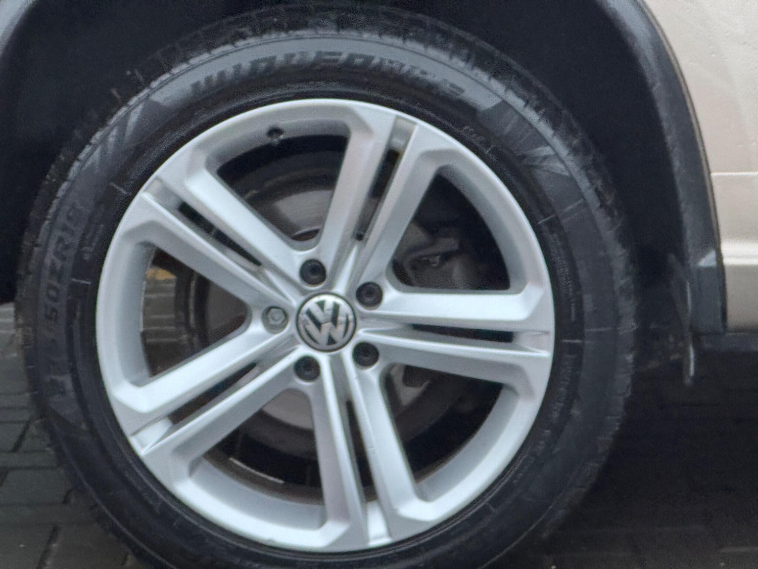 Used Volkswagen Tiguan 2015 for sale - 77331923: Photo 10