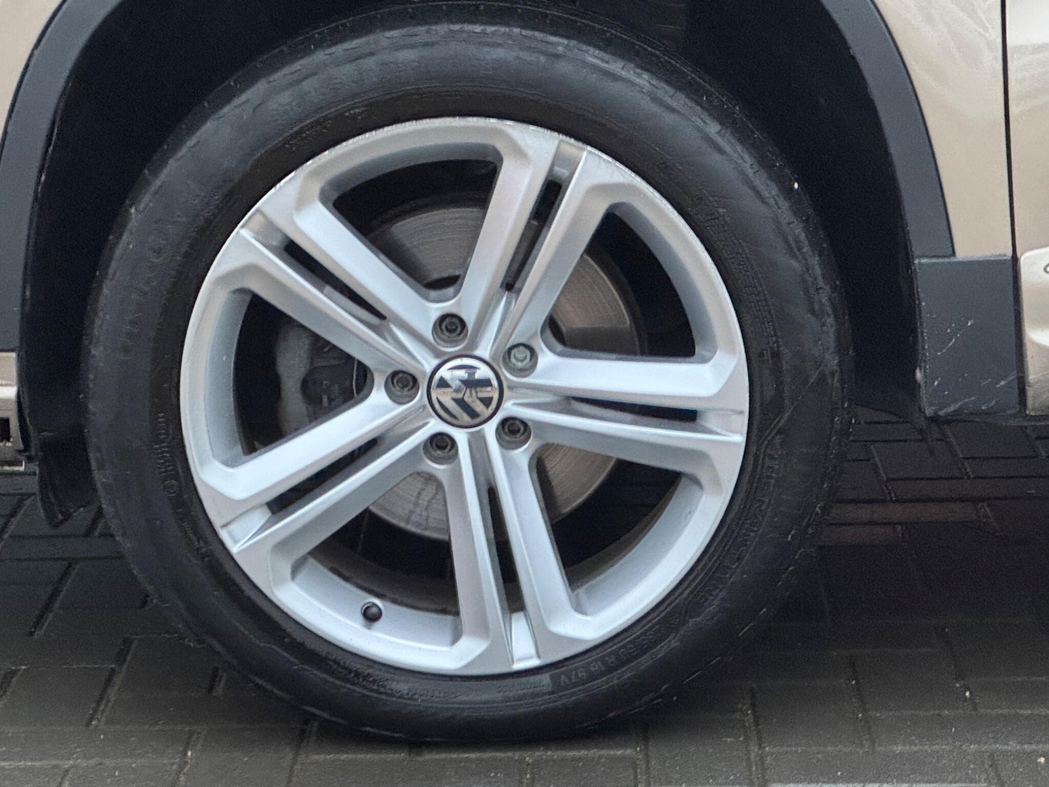 Used Volkswagen Tiguan 2015 for sale - 77331923: Photo 11