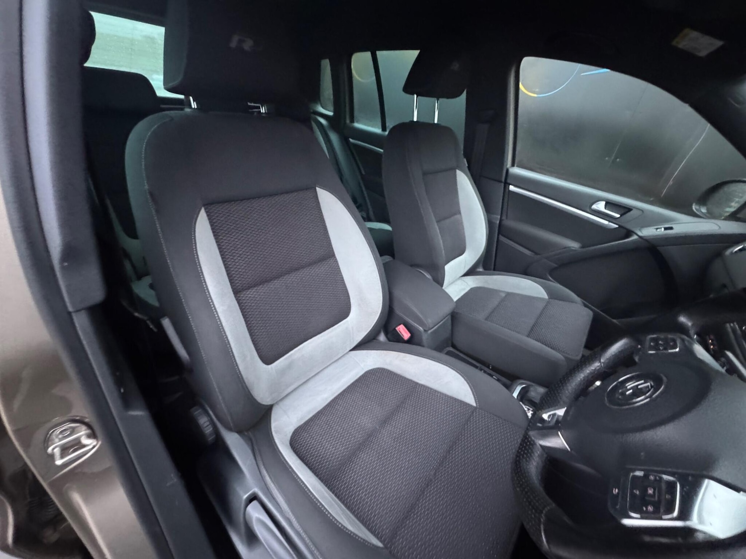 Used Volkswagen Tiguan 2015 for sale - 77331923: Photo 15