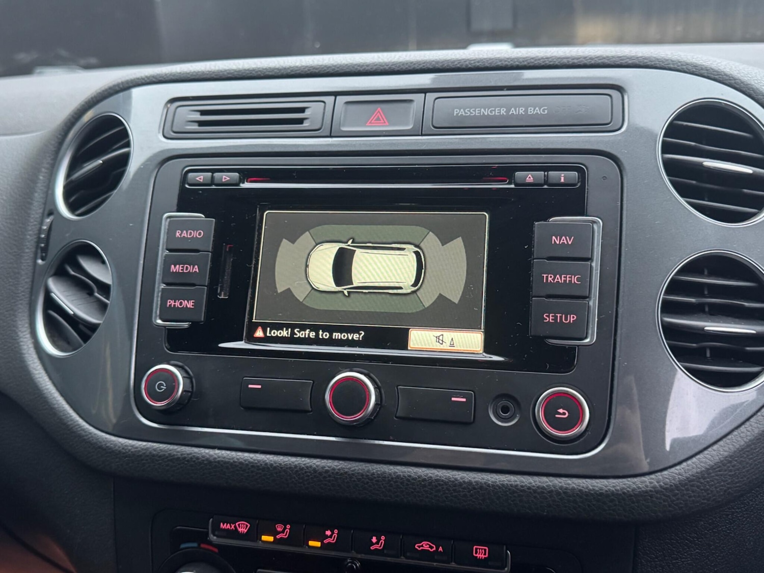 Used Volkswagen Tiguan 2015 for sale - 77331923: Photo 25