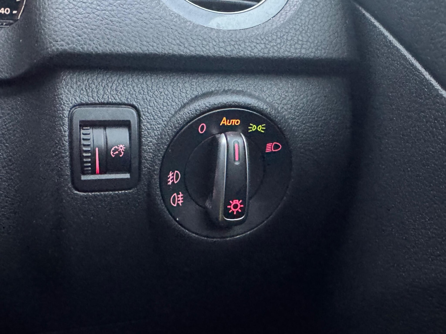 Used Volkswagen Tiguan 2015 for sale - 77331923: Photo 30