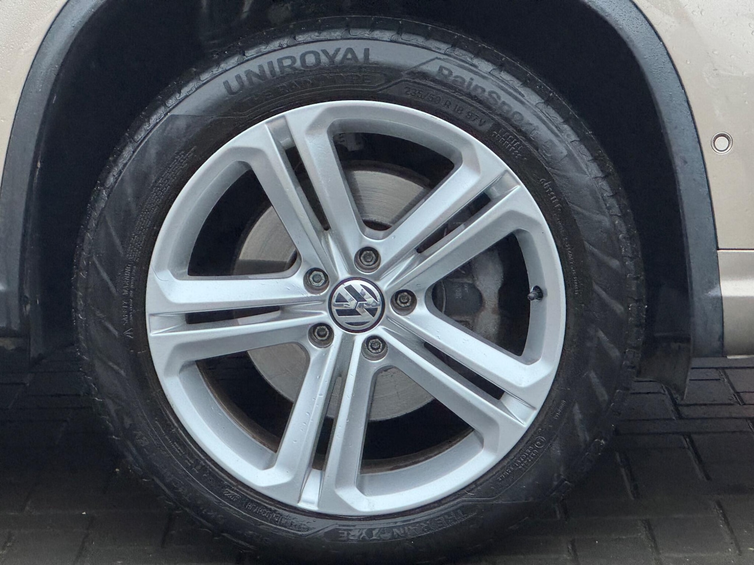 Used Volkswagen Tiguan 2015 for sale - 77331923: Photo 9