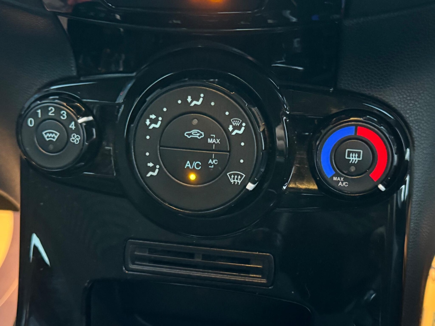 Used Ford Fiesta 2016 for sale - 77468421: Photo 25