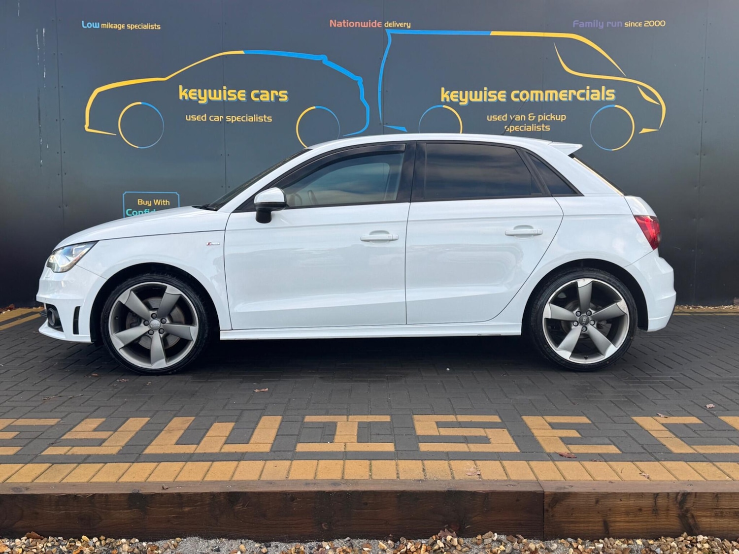 Used Audi A1 2013 for sale - 77015418: Photo 2