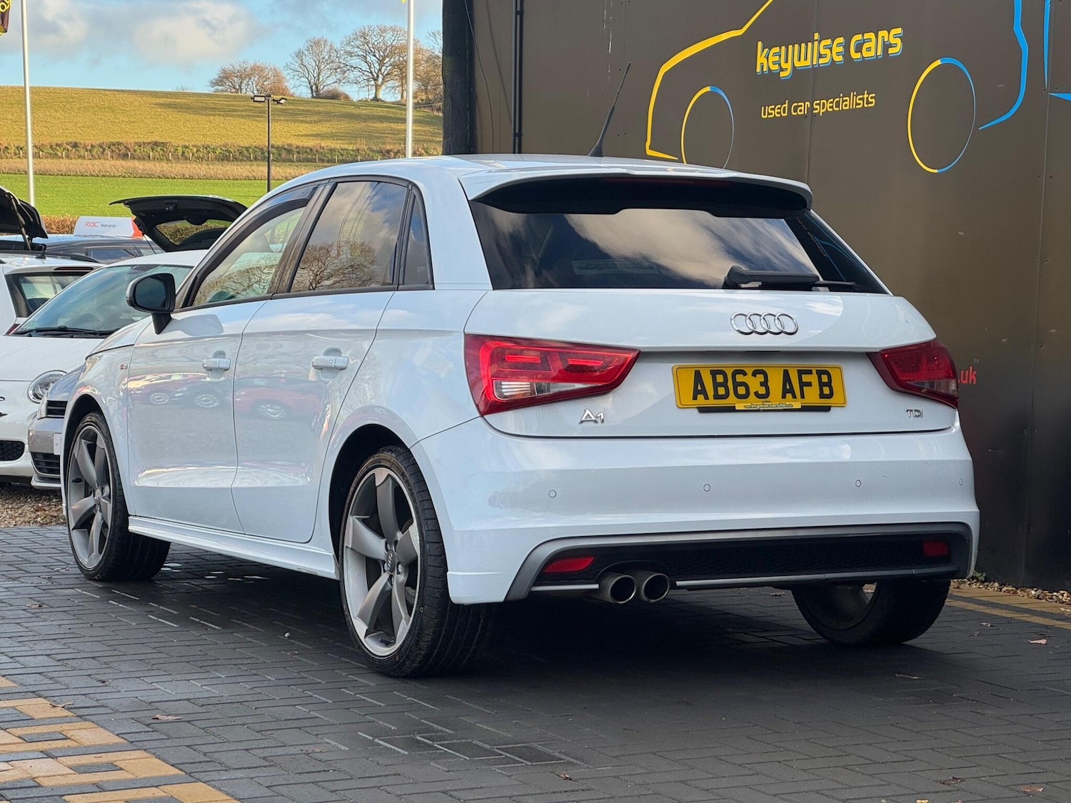 Used Audi A1 2013 for sale - 77015418: Photo 3