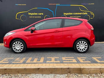 Used Ford Fiesta 2011 for sale - 76283269: Photo 2