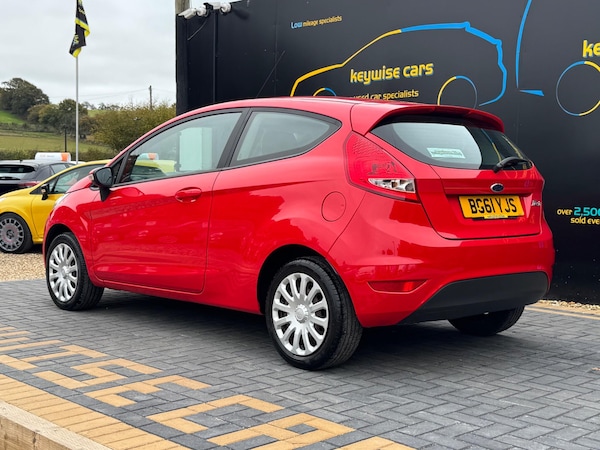 Used Ford Fiesta 2011 for sale - 76283269: Photo 3