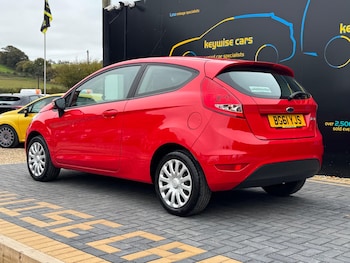 Used Ford Fiesta 2011 for sale - 76283269: Photo 3