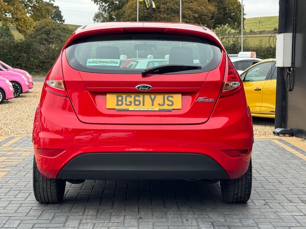 Used Ford Fiesta 2011 for sale - 76283269: Photo 4