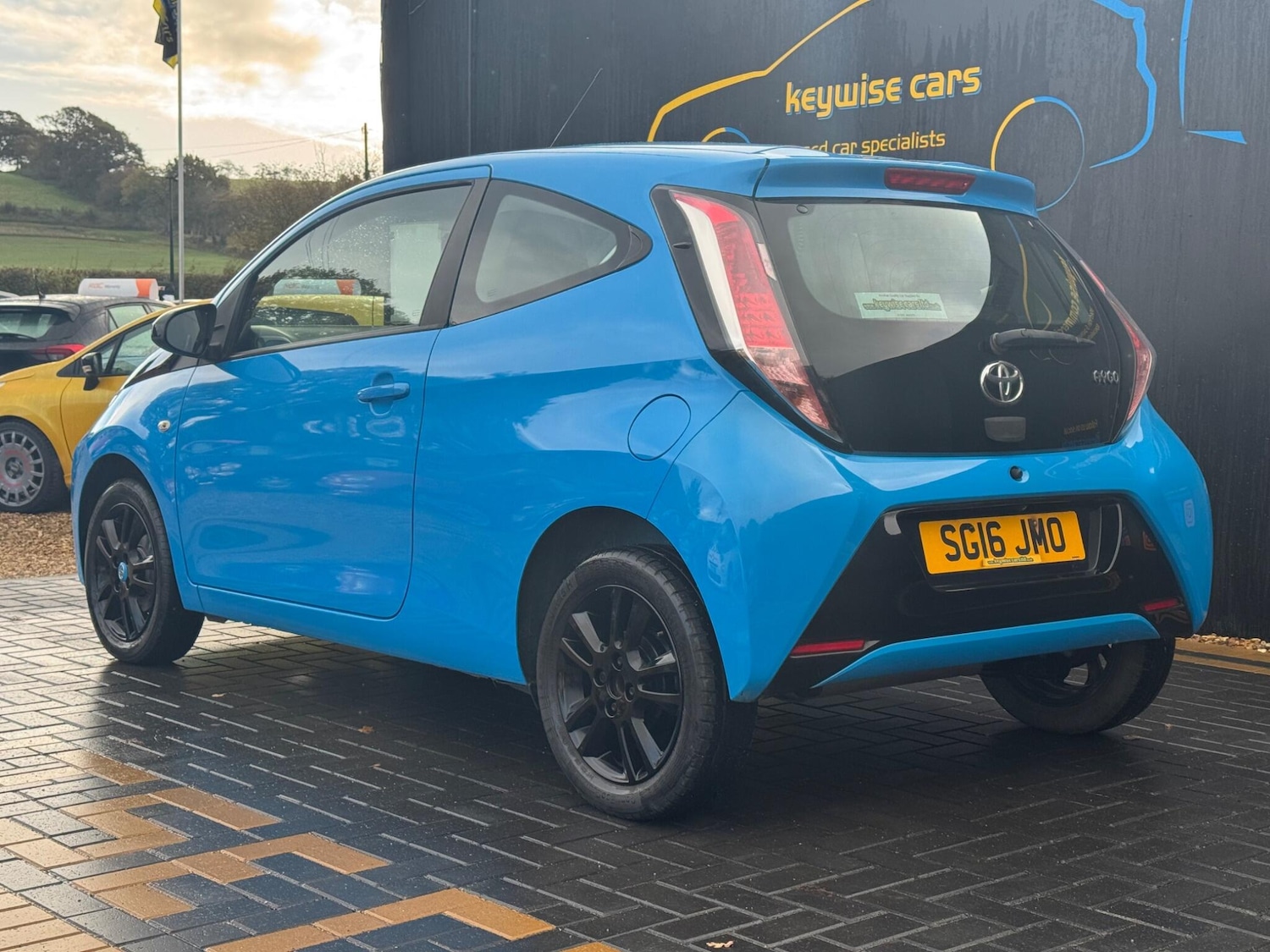 Used Toyota AYGO 2016 for sale - 76995331: Photo 3