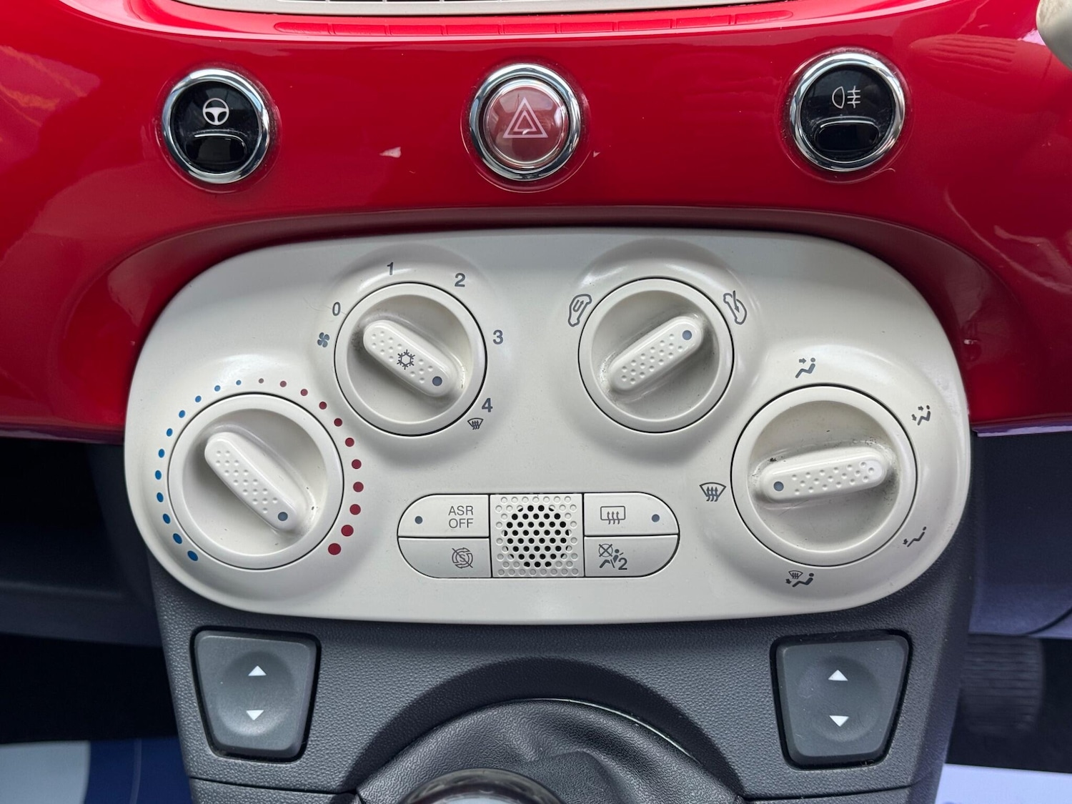 Used Fiat 500 2014 for sale - 77440062: Photo 32