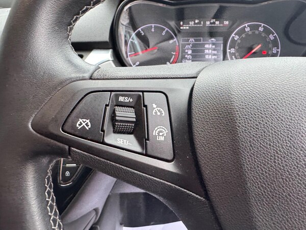 Used Vauxhall Corsa 2015 for sale - 76270989: Photo 28