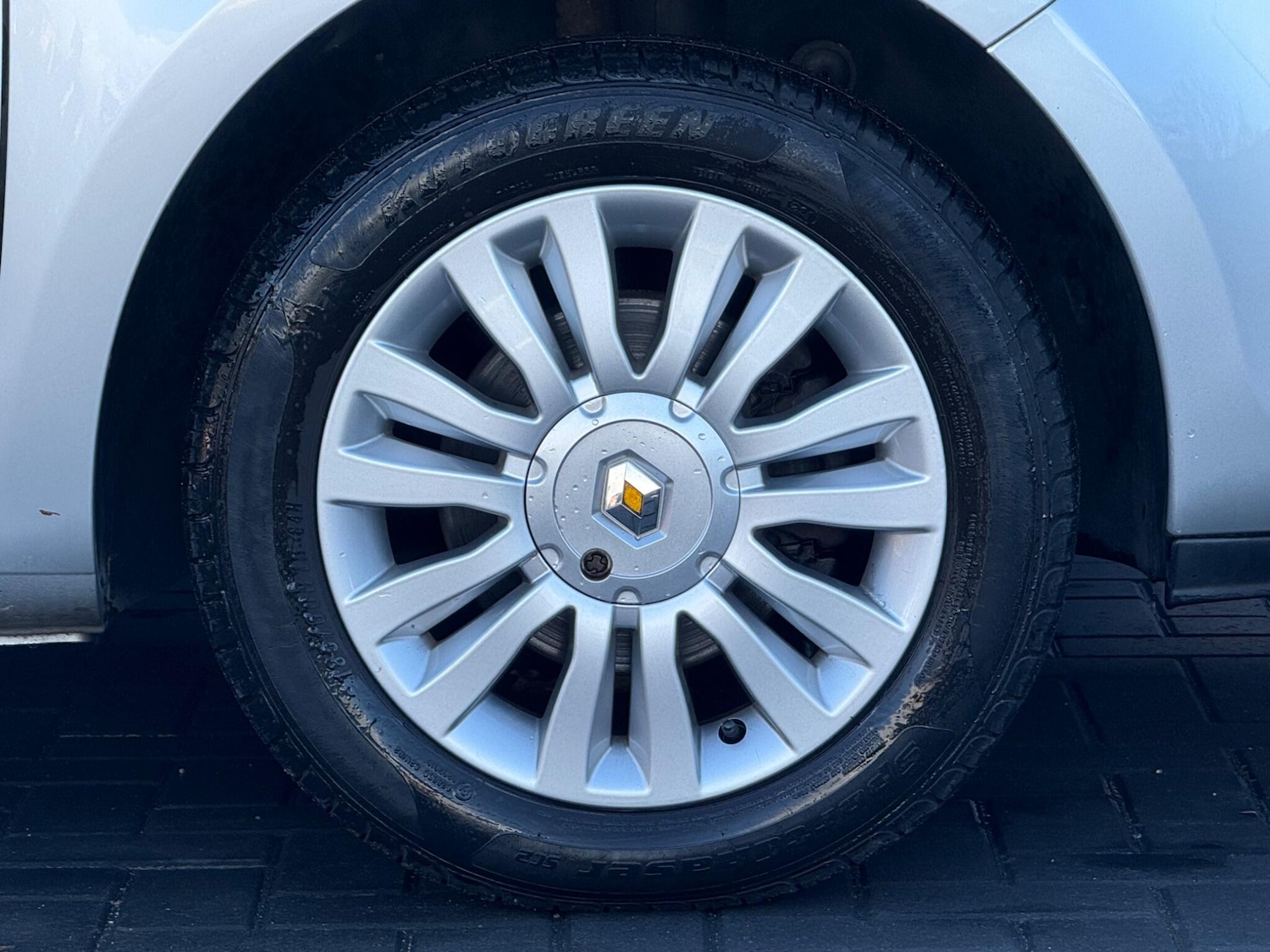 Used Renault Clio 2012 for sale - 76824050: Photo 11