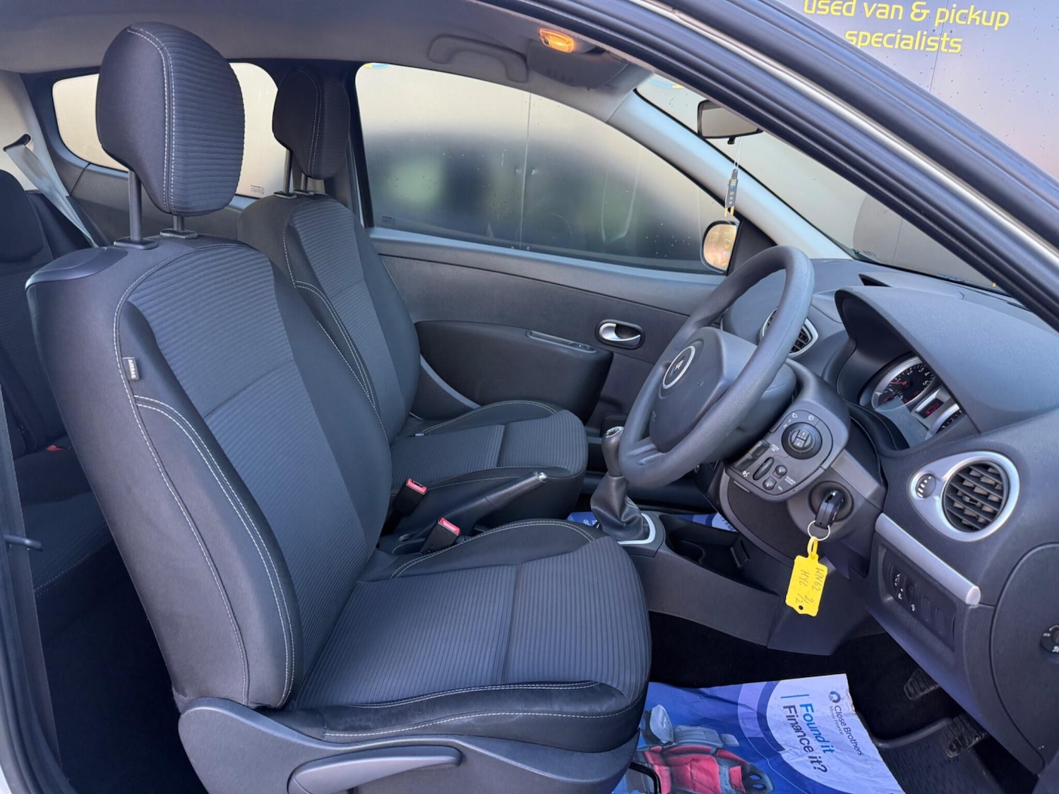 Used Renault Clio 2012 for sale - 76824050: Photo 17