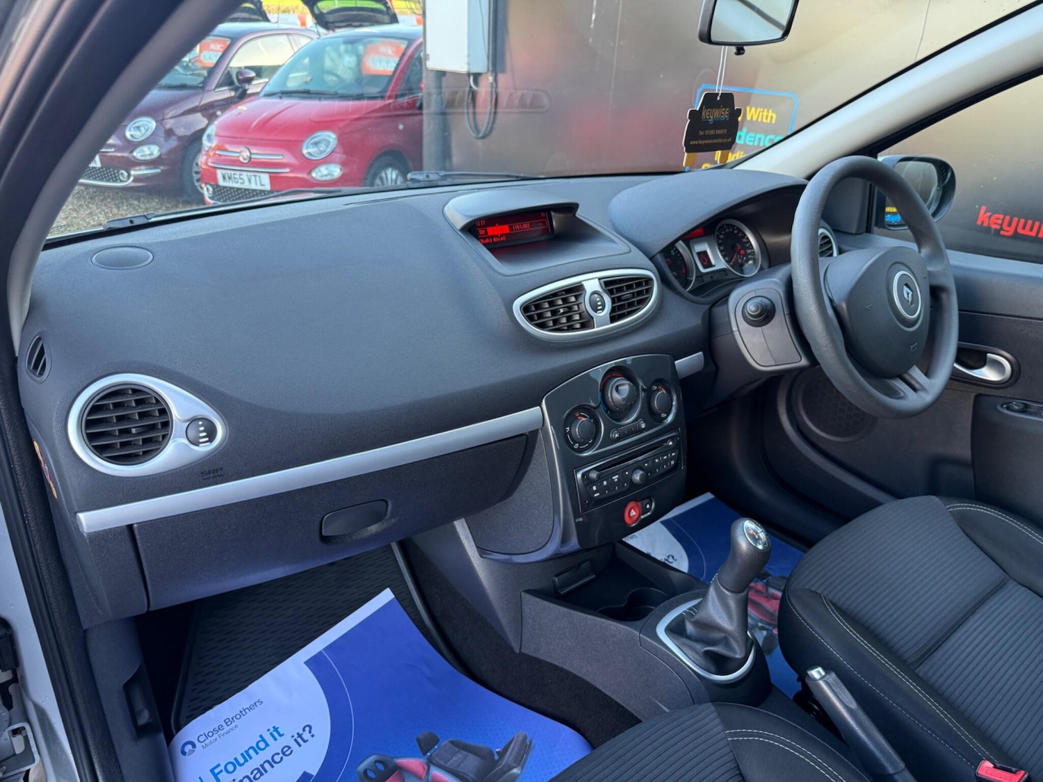 Used Renault Clio 2012 for sale - 76824050: Photo 22