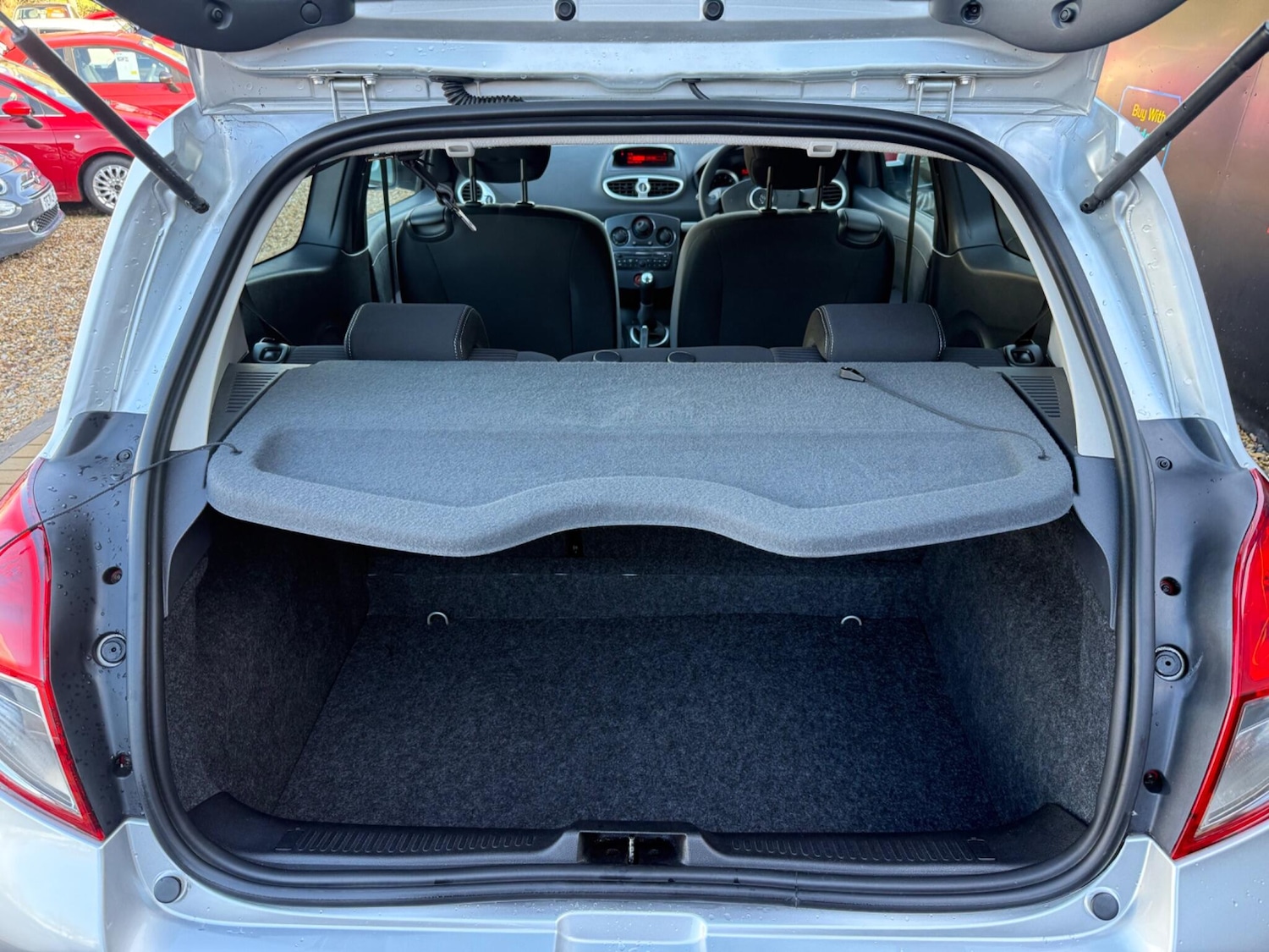 Used Renault Clio 2012 for sale - 76824050: Photo 25