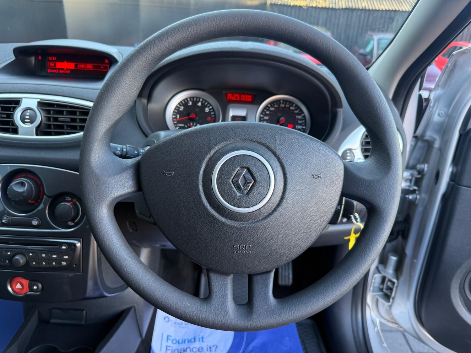 Used Renault Clio 2012 for sale - 76824050: Photo 26