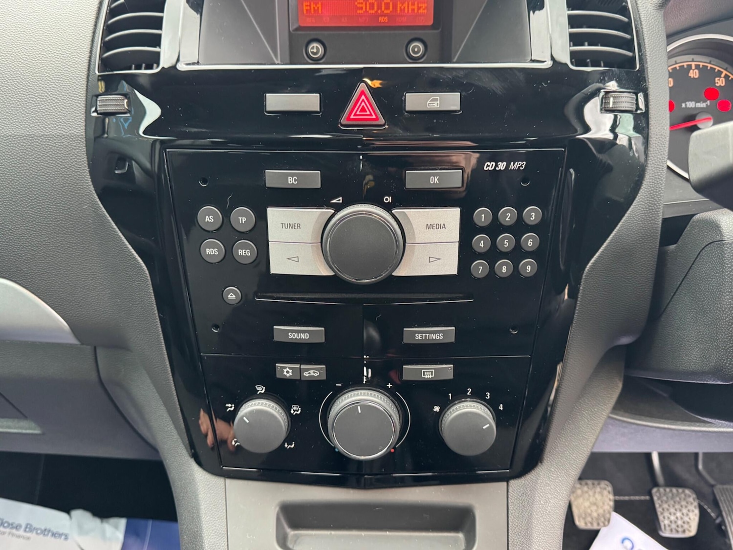 Used Vauxhall Zafira 2014 for sale - 77684250: Photo 27