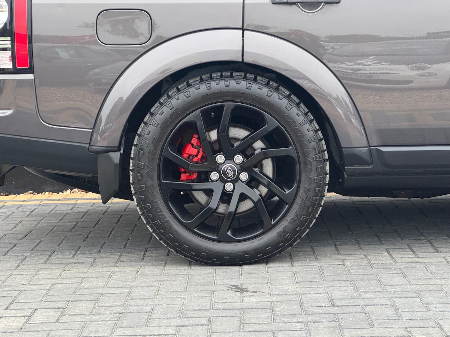 Used Land Rover Discovery 2016 for sale - 76997218: Photo 10